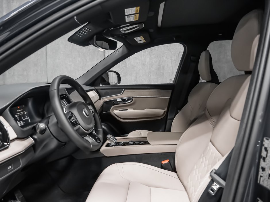 Volvo XC90 Plus 7-Seater (Dark Theme) 2026-10