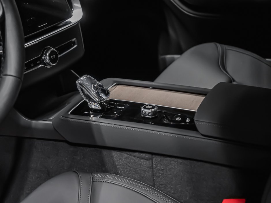 2026 Volvo XC90 Core 7-Seater (Bright Theme)-6