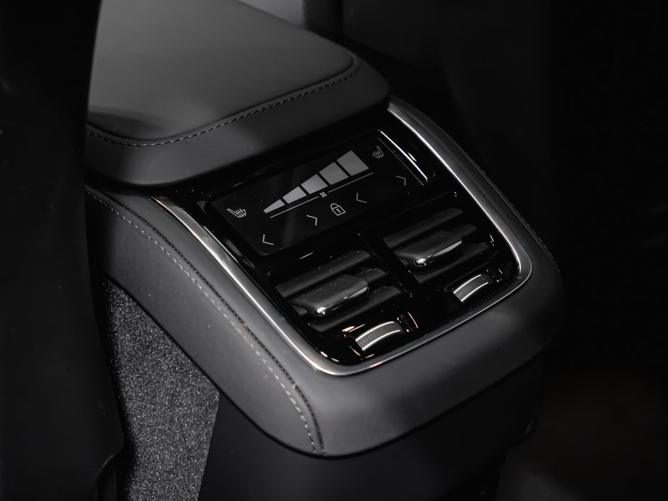 Volvo XC90 B6 ULTRA BRIGHT HARMAN KARDON AFFICH. TÊTE HAUTE 2026-13