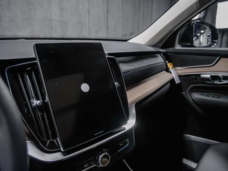 2026 Volvo XC90 Core 7-Seater (Bright Theme)-9