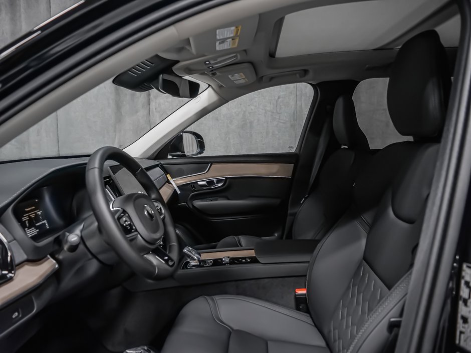2026 Volvo XC90 Core 7-Seater (Bright Theme)-10
