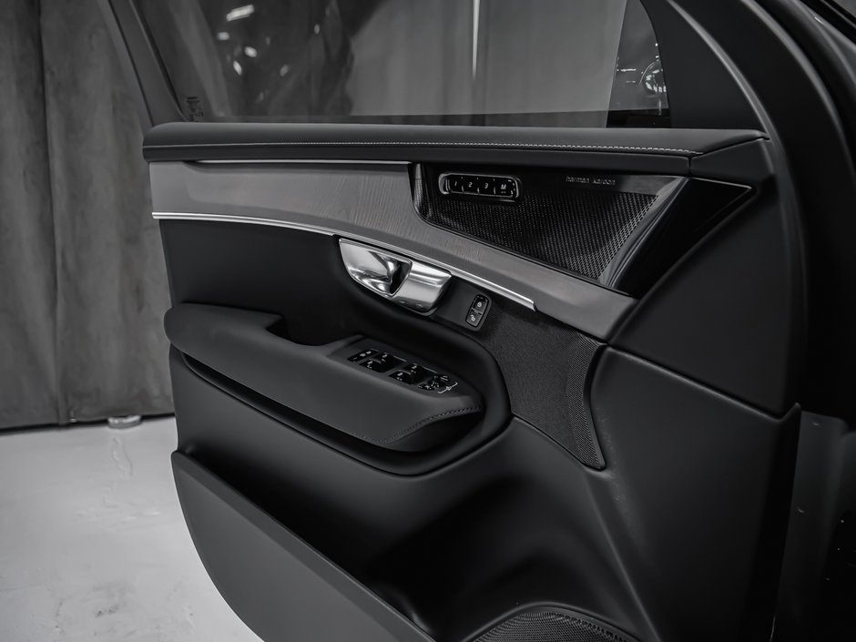 Volvo XC90 Ultra 7-Seater (Dark Theme) 2026-8