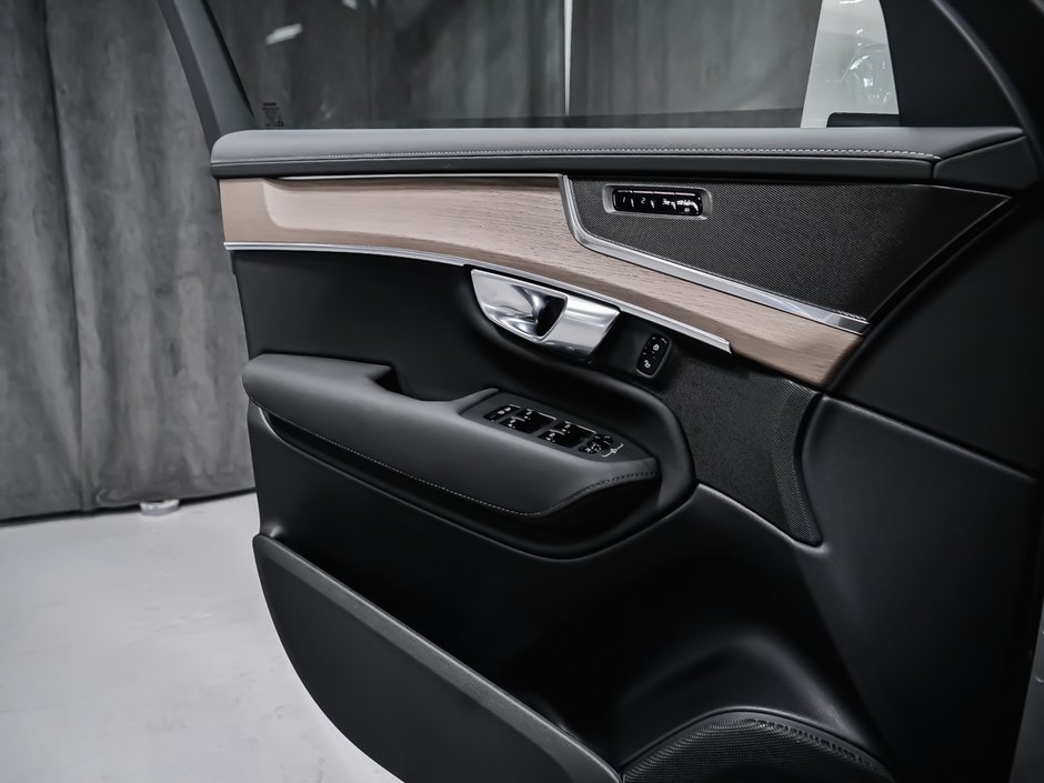 2026 Volvo XC90 B6 CORE BRIGHT-8