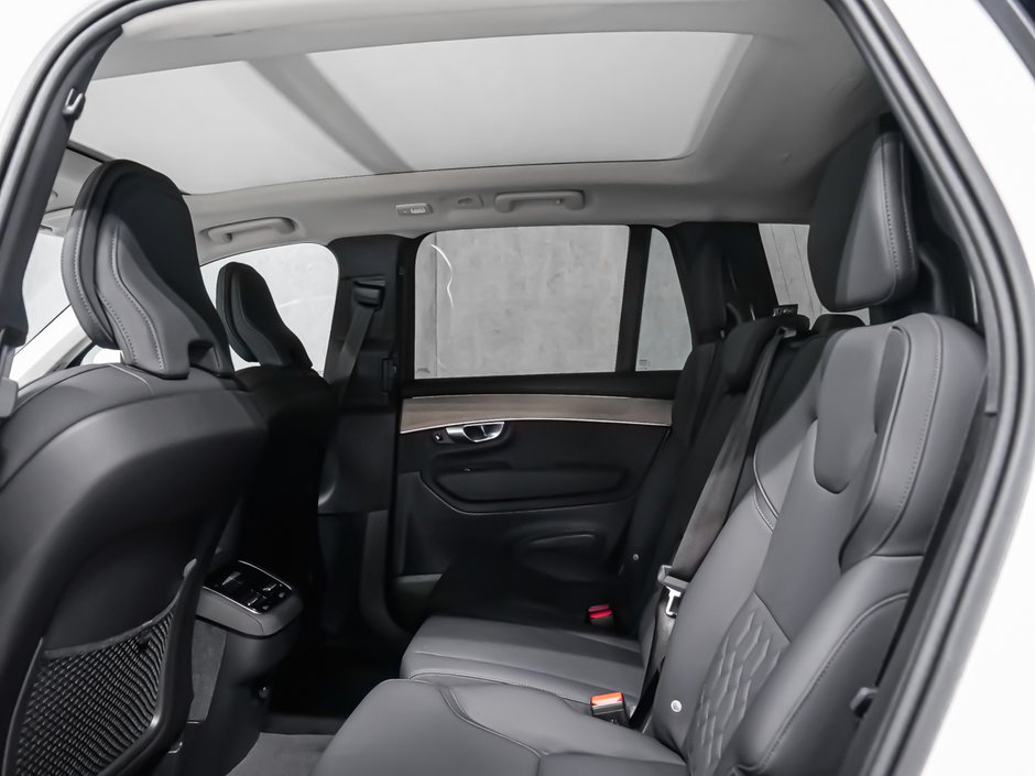 2026 Volvo XC90 B6 CORE BRIGHT-12