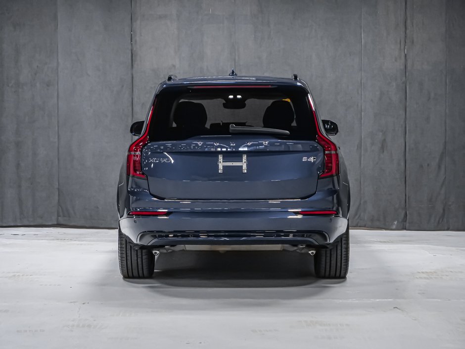 2026 Volvo XC90 Ultra Dark Theme-4