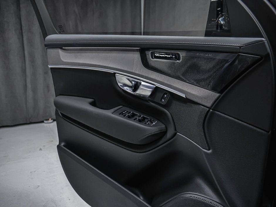 2026 Volvo XC90 Ultra Dark Theme-9
