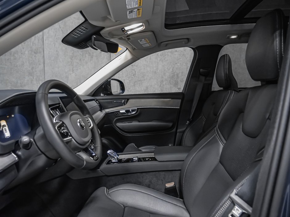 2026 Volvo XC90 Ultra Dark Theme-13