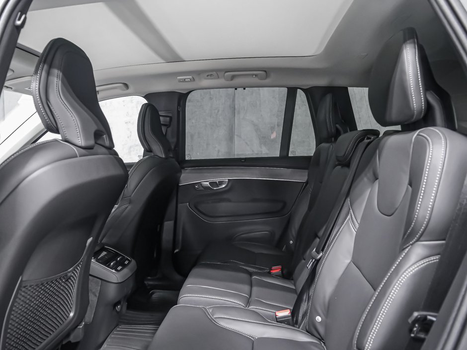 Volvo XC90 Ultra 7-Seater (Dark Theme) 2027-10