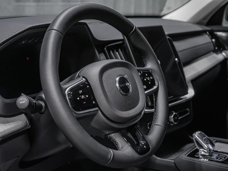 Volvo XC90 Ultra 7-Seater (Dark Theme) 2027-7