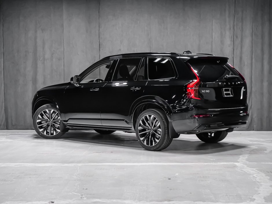 Volvo XC90 Plus 7-Seater (Dark Theme) 2027-3