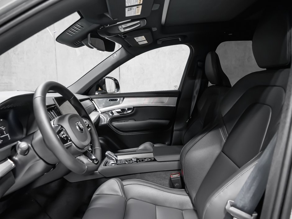 2027 Volvo XC90 Ultra Black Edition 7-Seater-16