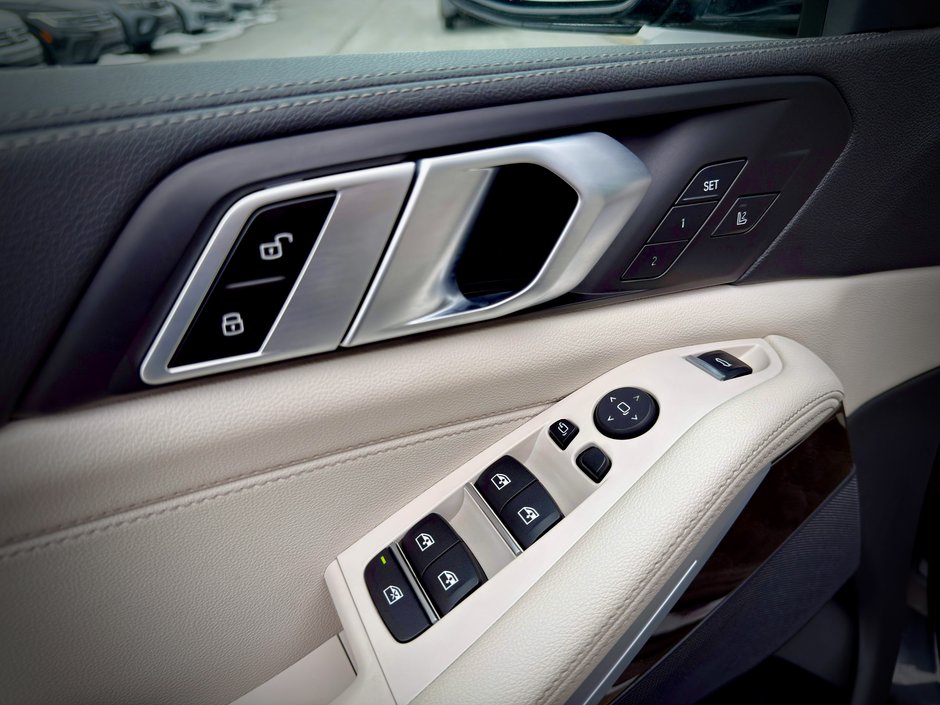 2022 BMW X5 xDrive40i-33