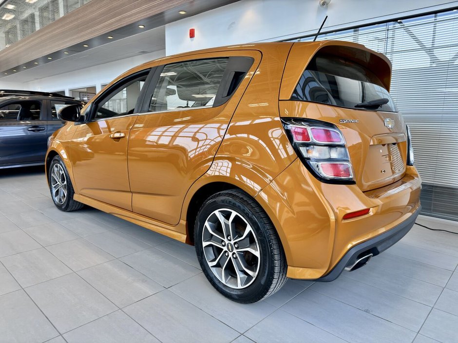 2017 Chevrolet Sonic LT  hayon 5 portes BA-8