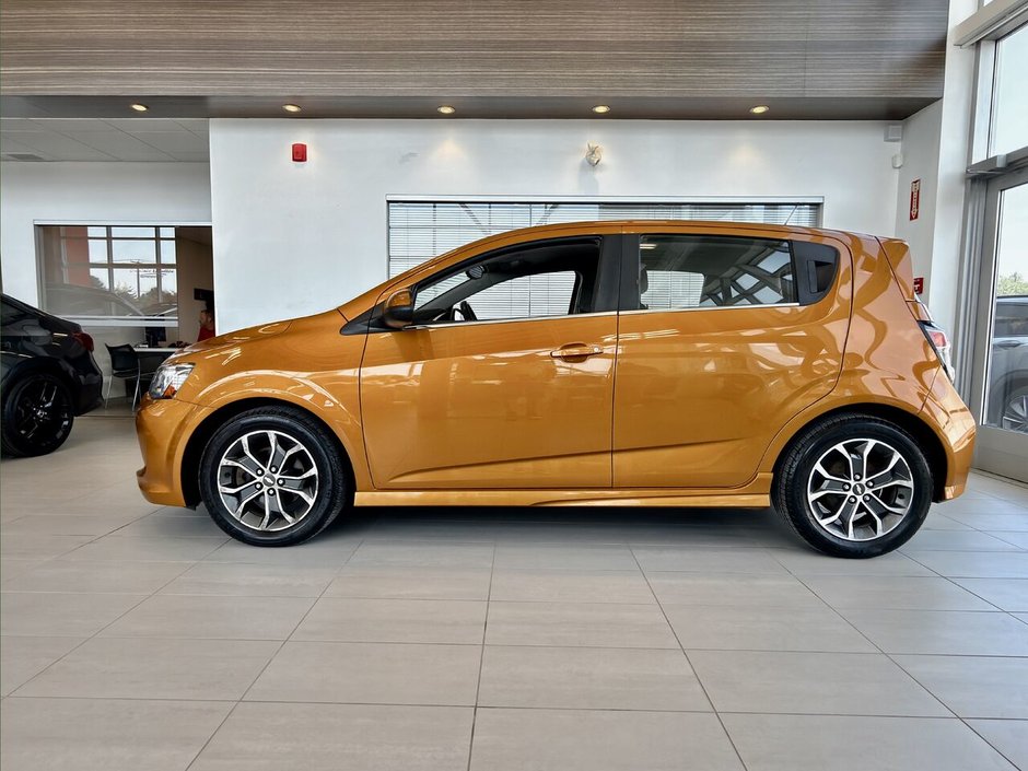 2017 Chevrolet Sonic LT  hayon 5 portes BA-7