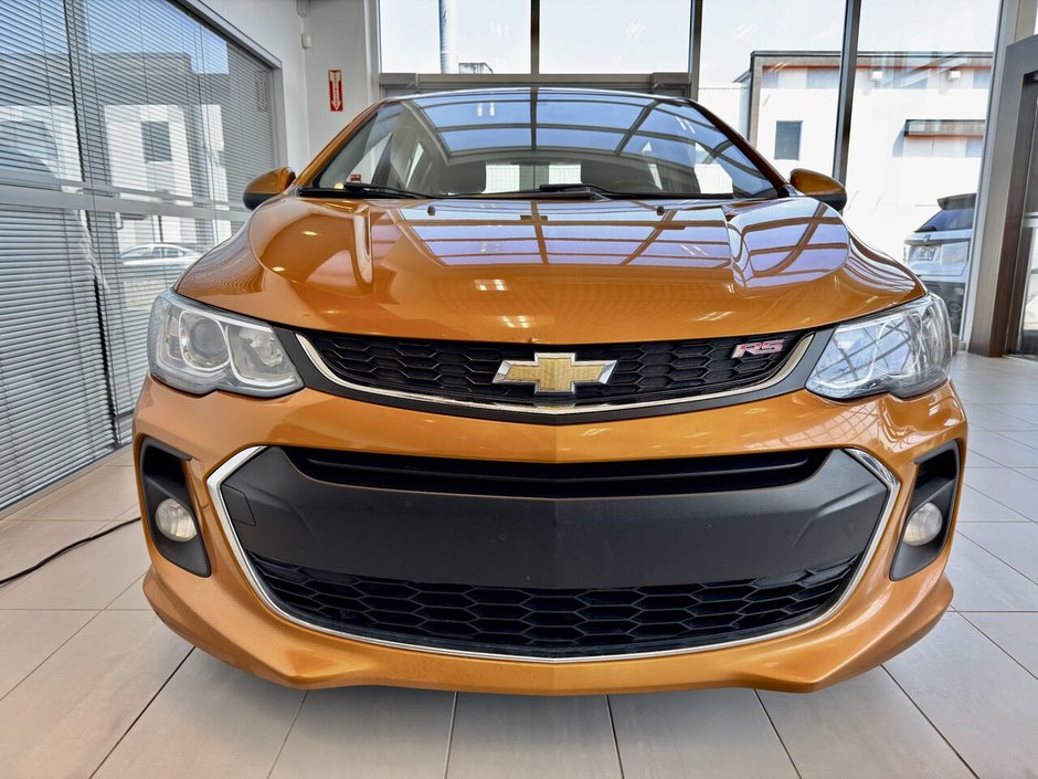 2017 Chevrolet Sonic LT  hayon 5 portes BA-5