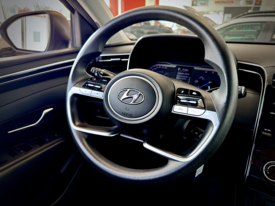 2022 Hyundai Tucson Essential-17