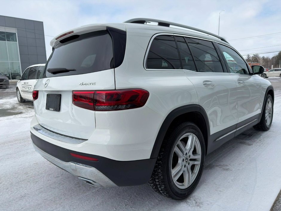Mercedes-Benz GLB 250 2021-12