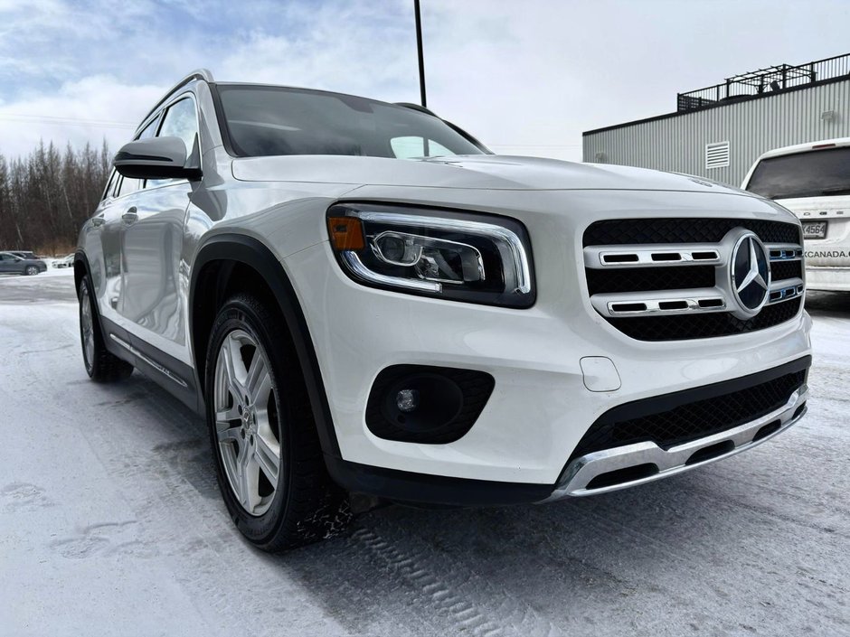 Mercedes-Benz GLB 250 2021-6