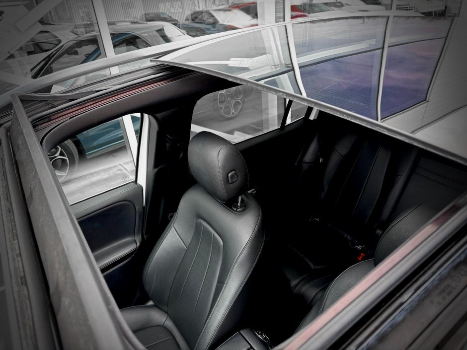Mercedes-Benz GLB 250 2021-17