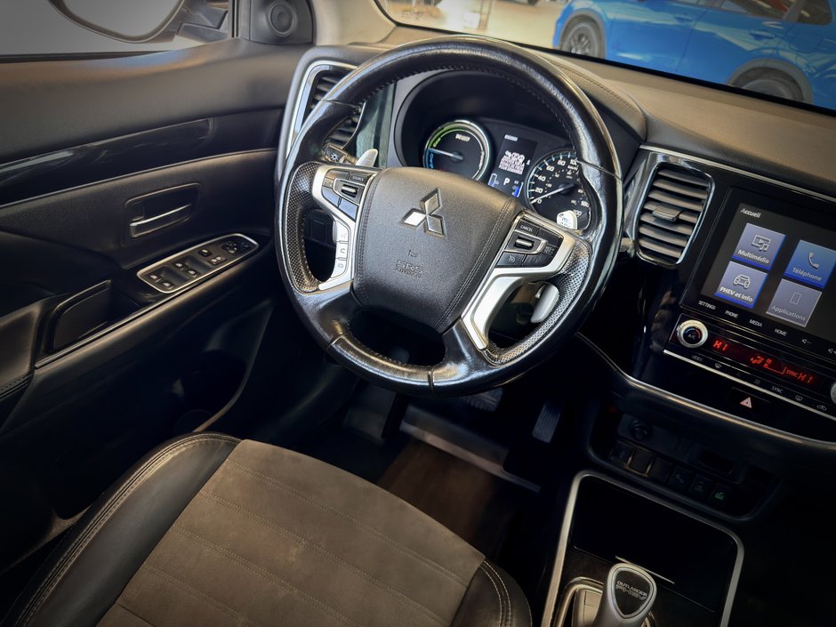 2020 Mitsubishi Outlander PHEV SE-AWD-22
