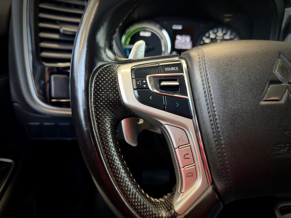 2020 Mitsubishi Outlander PHEV SE-AWD-26
