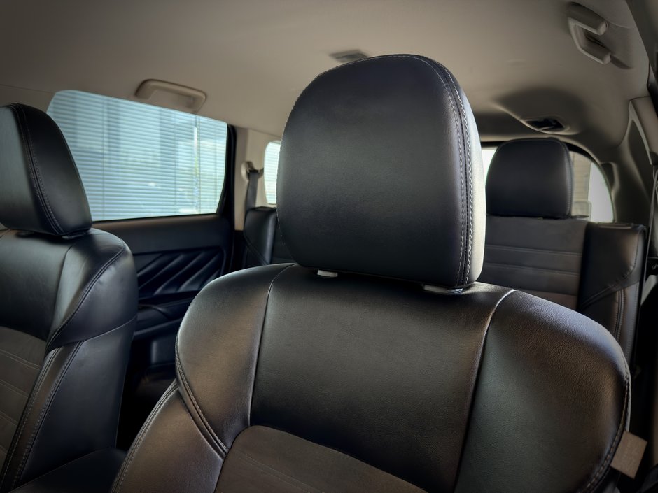 2020 Mitsubishi Outlander PHEV SE-AWD-19