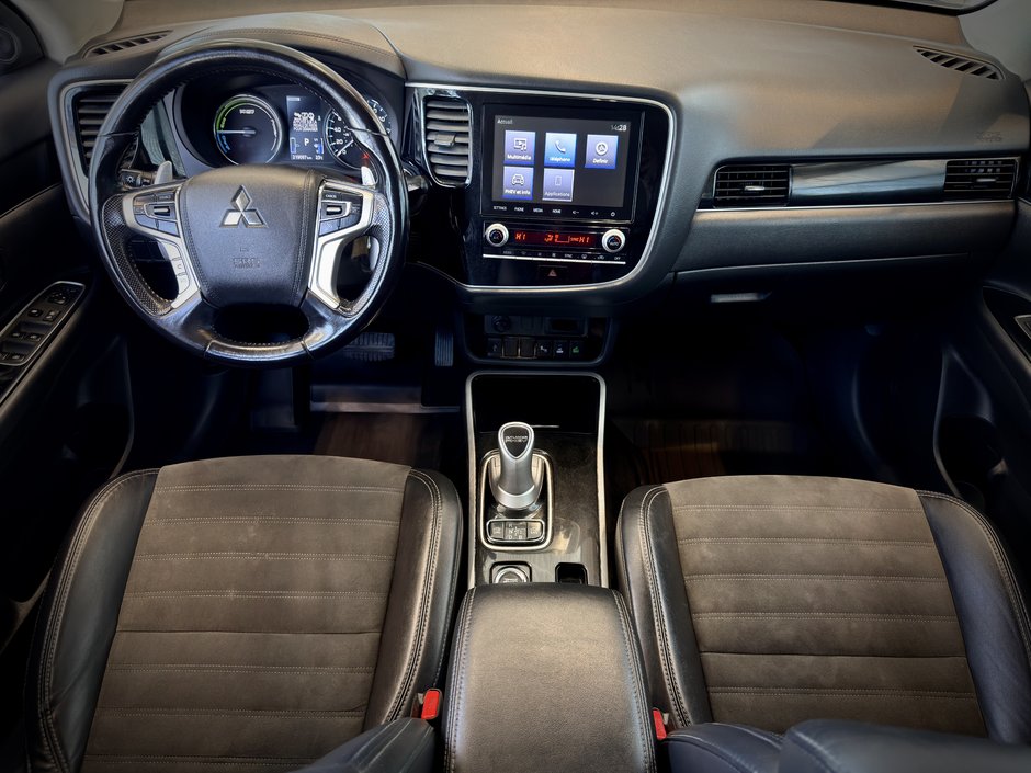 2020 Mitsubishi Outlander PHEV SE-AWD-25