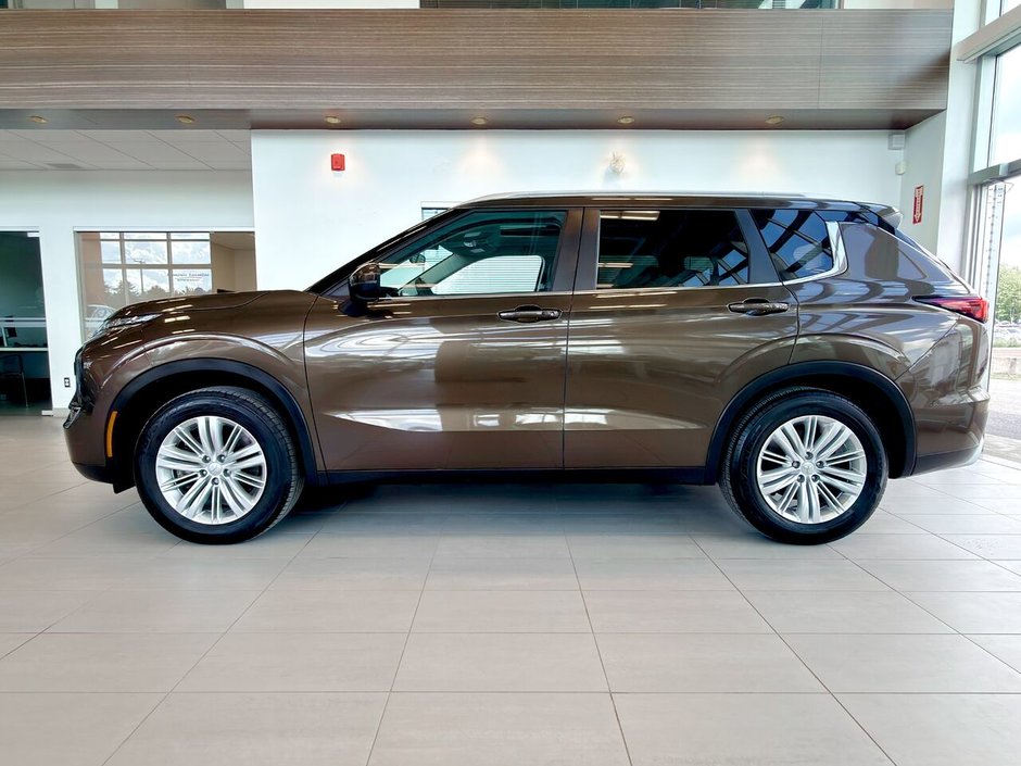 Mitsubishi Outlander SE S-AWC 2024-7
