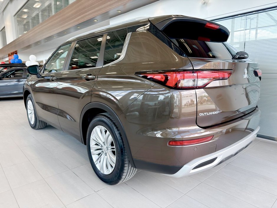 Mitsubishi Outlander SE S-AWC 2024-8