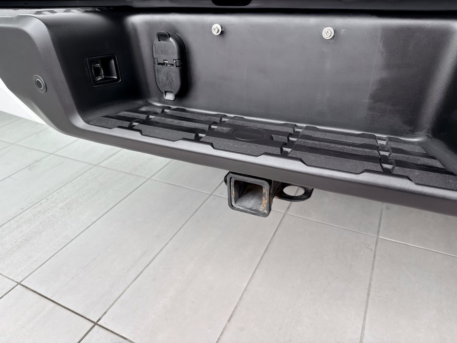 Nissan Frontier SV 2023-9