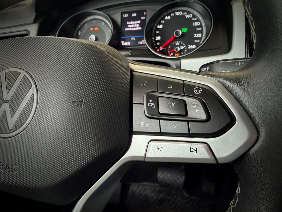 2021 Volkswagen Atlas Cross Sport Highline-26