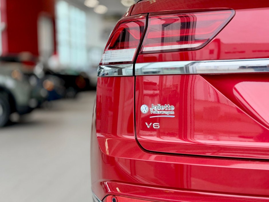 2021 Volkswagen Atlas Cross Sport Highline-12
