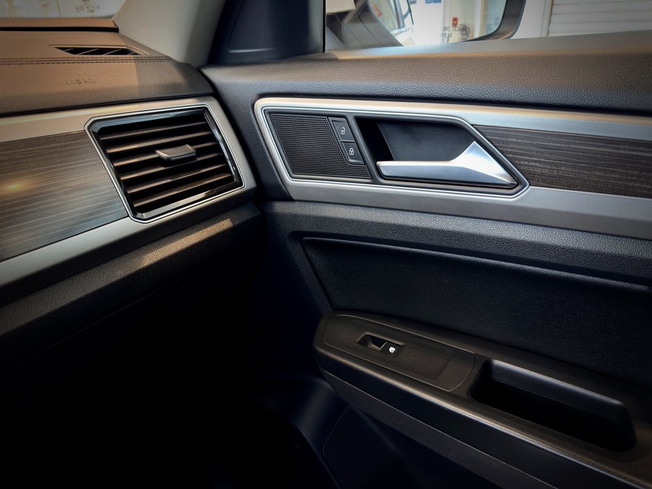 2018 Volkswagen Atlas Highline-35
