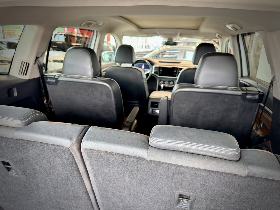 2021 Volkswagen Atlas Execline-11