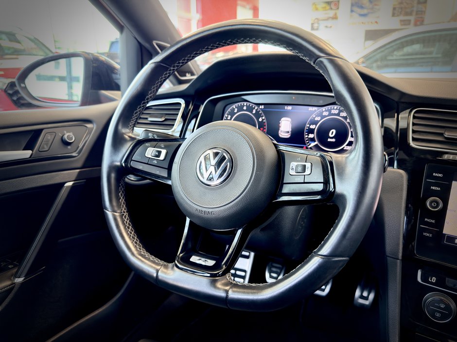 2019 Volkswagen Golf R-19