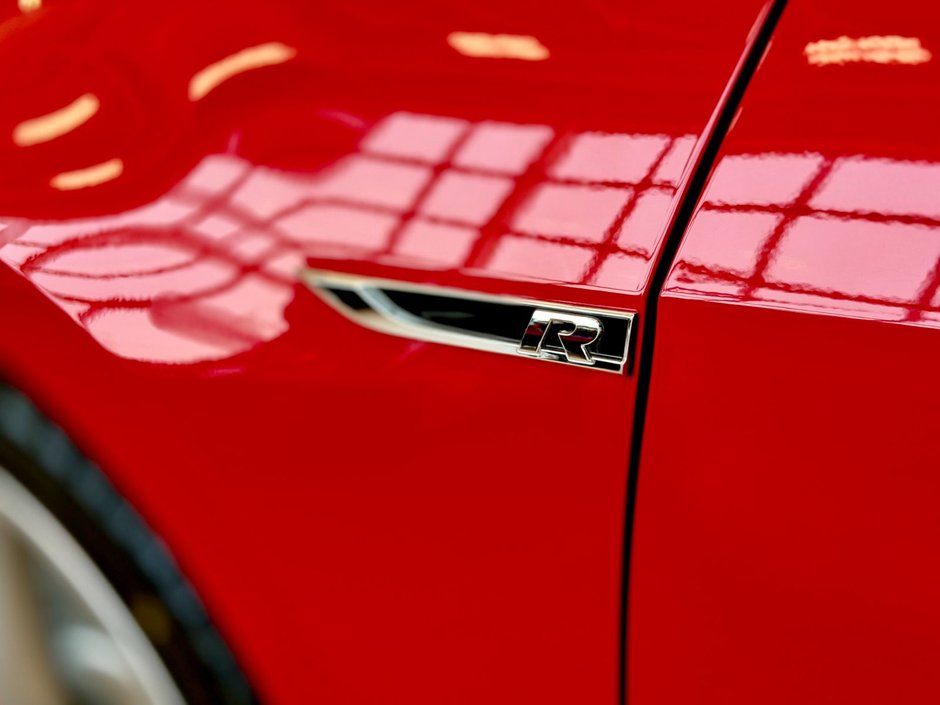 2019 Volkswagen Golf R-13