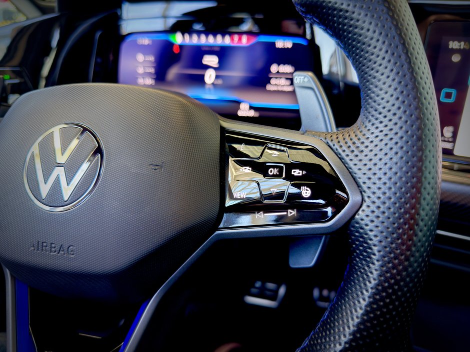 2023 Volkswagen Golf R 20th Anniversary-28