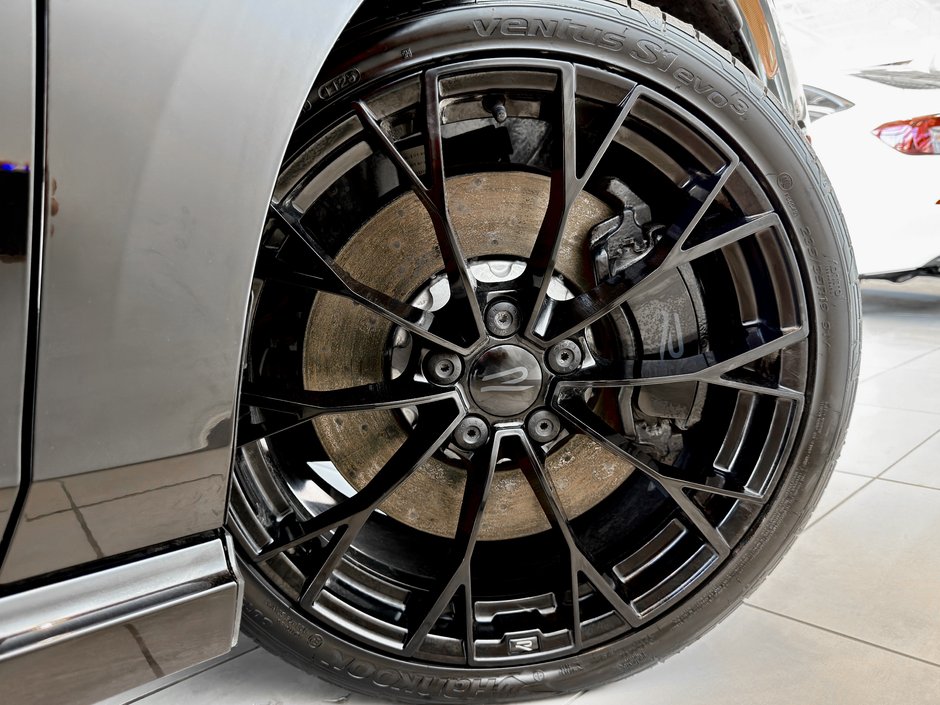 Volkswagen Golf R Black Edition 2025-16
