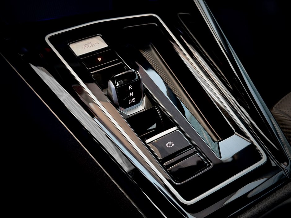 Volkswagen Golf R Black Edition 2025-30