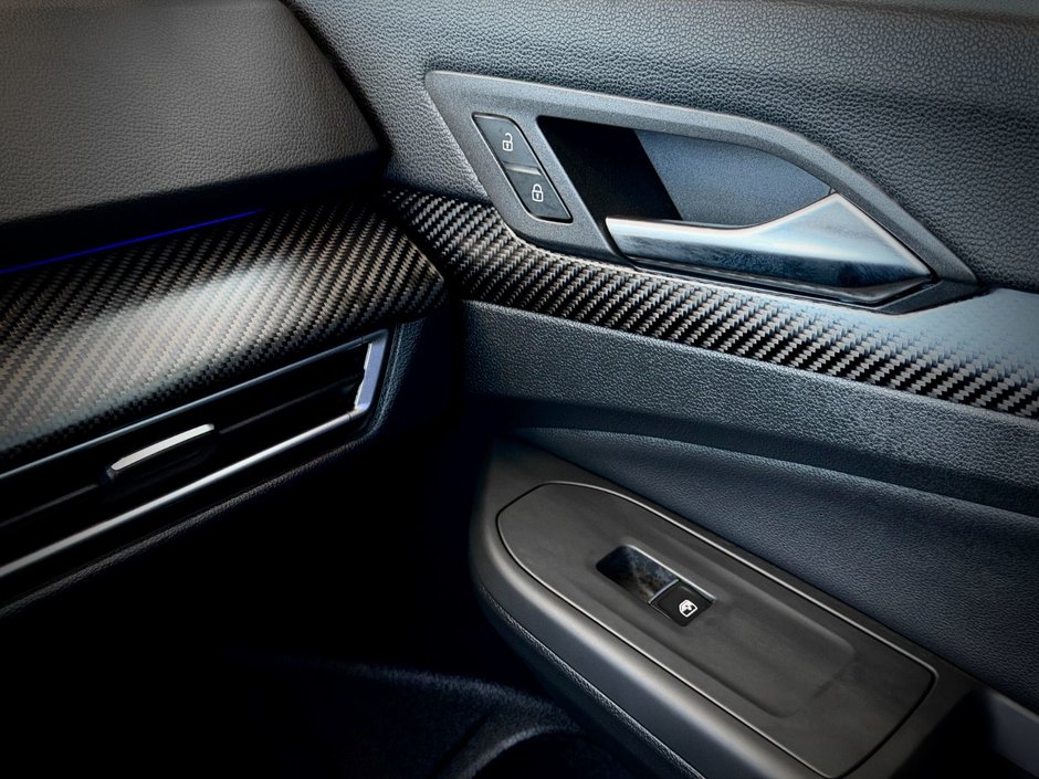 Volkswagen Golf R Black Edition 2025-33