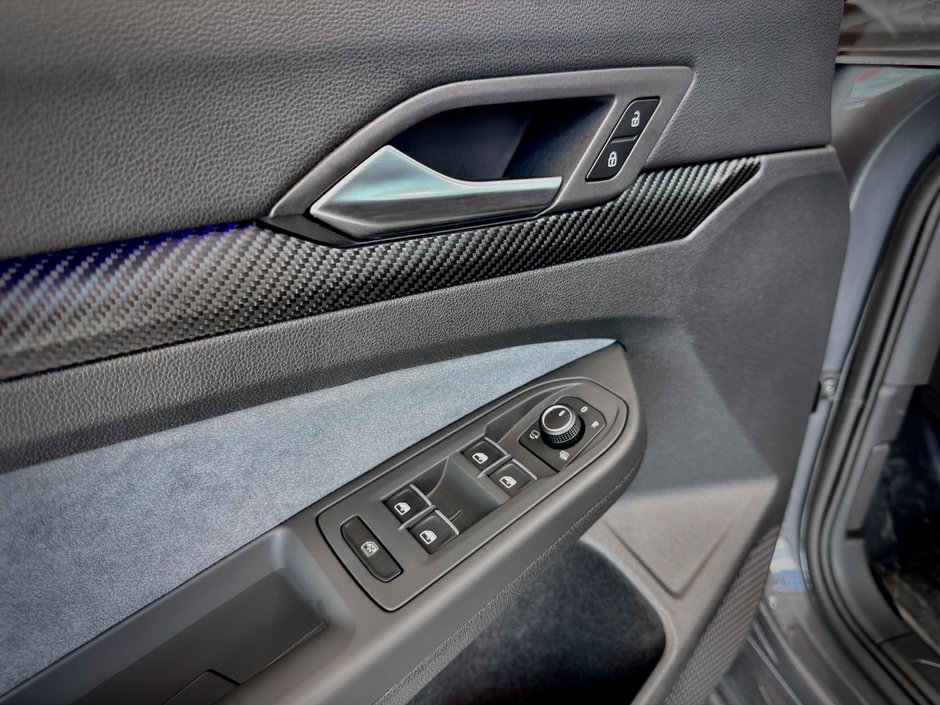 2026 Volkswagen Golf R Black Edition-19