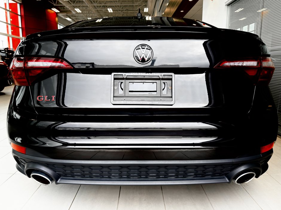 Volkswagen Jetta GLI  2022-9