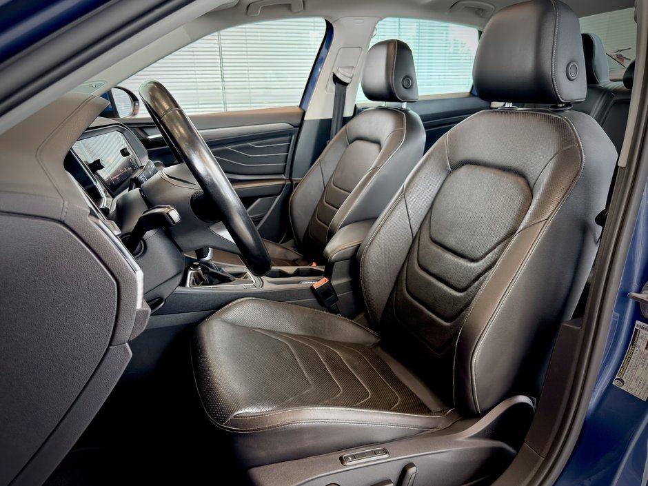 2022 Volkswagen Jetta Highline-19