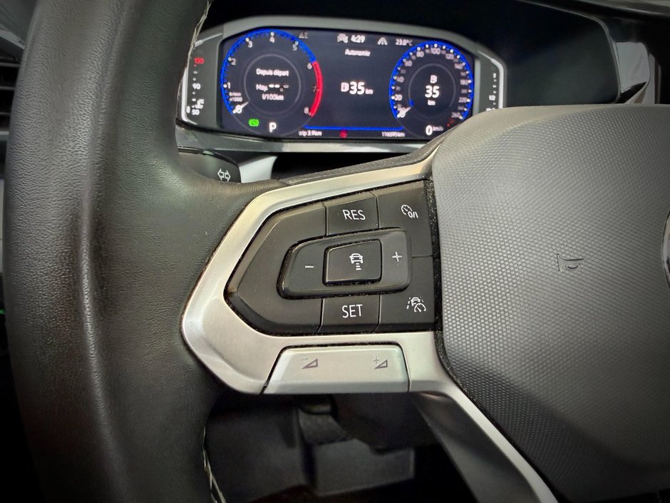 2023 Volkswagen Taos Highline-24