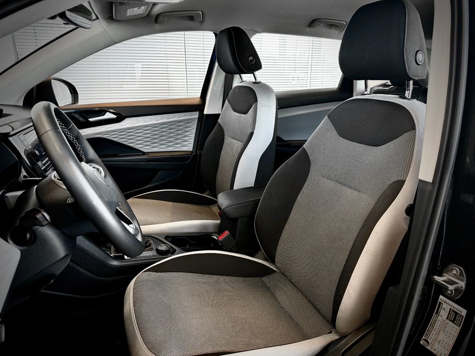 2024 Volkswagen Taos Trendline-17