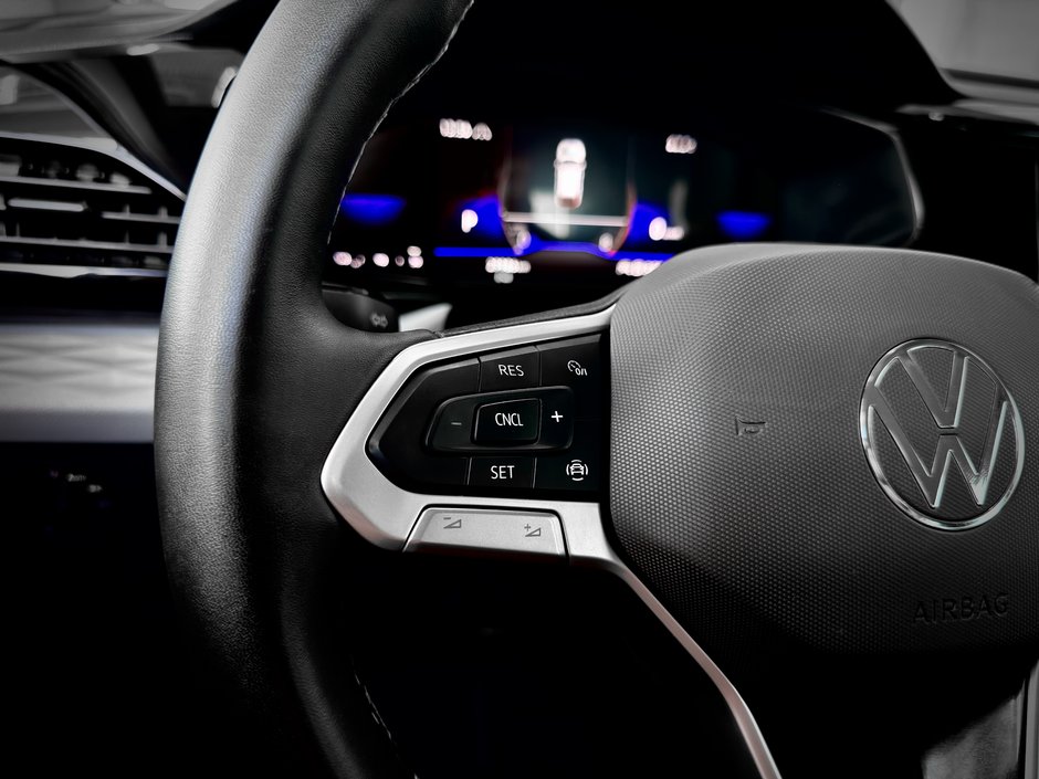 Volkswagen Taos Trendline 2024-23