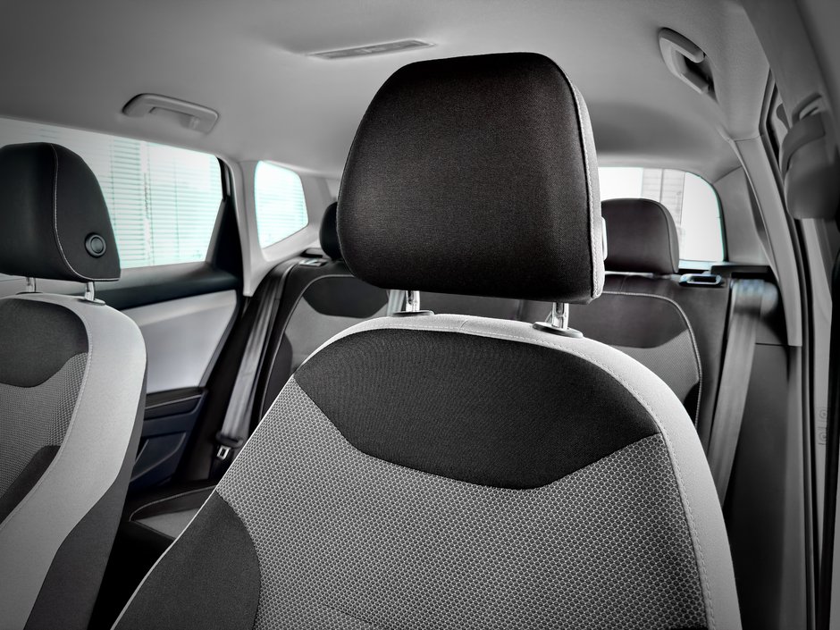 Volkswagen Taos Trendline 2024-18