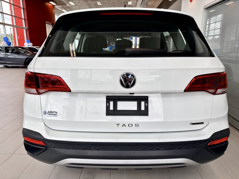 Volkswagen Taos Trendline 2024-10
