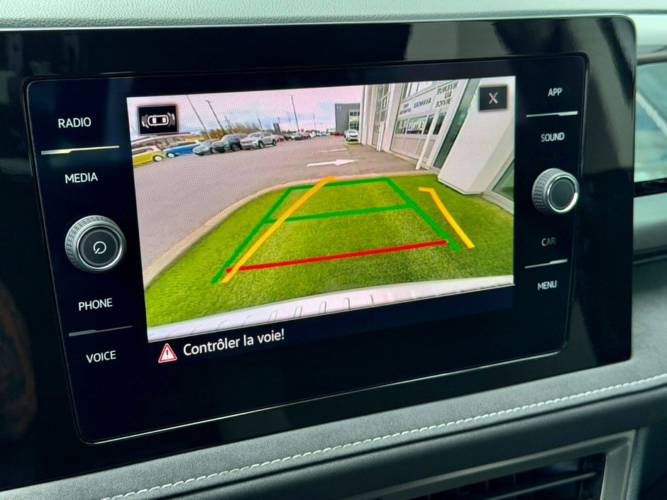 2025 Volkswagen Taos Comfortline Black Edition-26