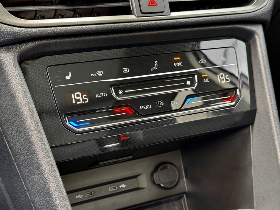 2025 Volkswagen Taos Comfortline Black Edition-27
